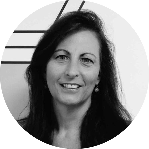 Roxanna_Cross_circular_grayscale